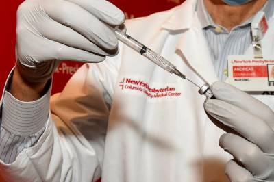 Cuomo says 80,000 doses of coronavirus vaccine will go to NY nursing homes - www.foxnews.com - New York
