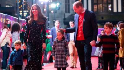 Kate Middleton, Prince William share family Christmas card photo with George, Charlotte and Louis - www.foxnews.com