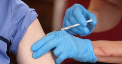 Hundreds receive coronavirus vaccine as new vaccination centre opens in Bury - www.manchestereveningnews.co.uk
