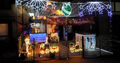 Last chance to win prizes for the best decorated Christmas house in Renfrewshire - www.dailyrecord.co.uk - city Santas