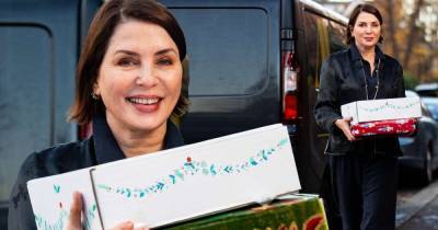 Sadie Frost delivers Christmas gifts to a London youth shelter - www.msn.com