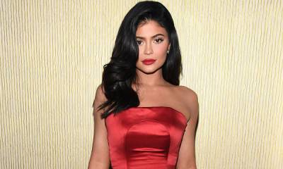 Kylie Jenner joined fellow famous friends for an incredible Christmas feast - hellomagazine.com
