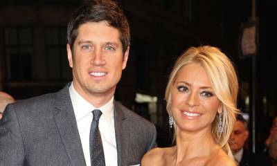 Vernon Kay and Tess Daly enjoy sweet date night after I'm A Celebrity stint - see gorgeous photo - hellomagazine.com
