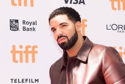 Drake Shares Rare Photos Of Himself With Son Adonis - etcanada.com