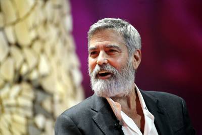 George Clooney Dishes On His Bad Batman Performance, Pranking Famous Friends - etcanada.com