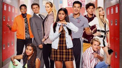 Tracey Wigfield on 'Saved by the Bell,' Mean Girls and Hopes for Season 2 (Exclusive) - www.etonline.com
