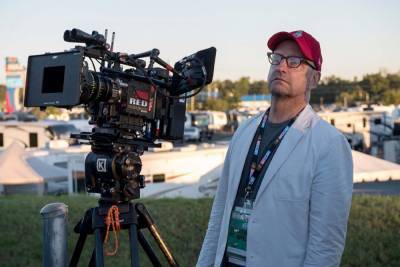 Steven Soderbergh Defends WB/HBO Max Release Strategy & Says Those Films Have “A Shelf Life” - theplaylist.net