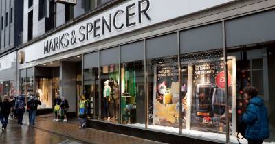 M&S shoppers 'moved to tears' after reading man's heartbreaking slipper review - www.manchestereveningnews.co.uk
