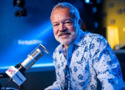 ‘I’m leaving in a taxi not a hearse. We’re OK’ Graham Norton wraps up his radio show - evoke.ie - Britain