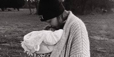 Gigi Hadid Shares the Moment Her Baby Girl Experienced Snow for the First Time - www.elle.com - New York