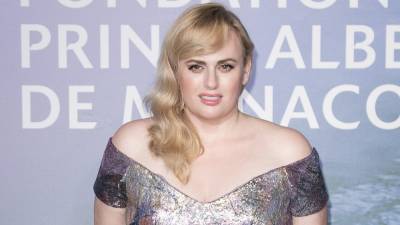 Rebel Wilson shows off weight loss in snowy snap after hitting her goal - www.foxnews.com