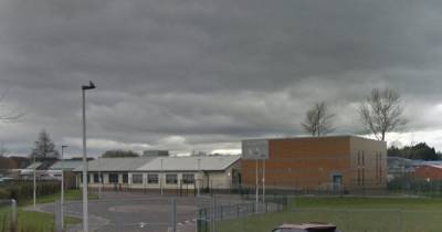 Scots primary kids left distressed as school livestreams funeral of ex-head teacher's parents - www.dailyrecord.co.uk