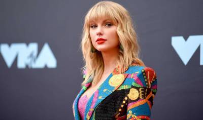 Taylor Swift previews a re-recorded version of “Love Story” - www.thefader.com