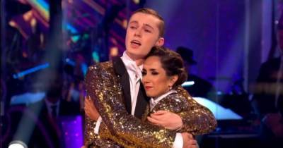 Strictly viewers in tears as they spot professional dancer in bits off air - www.manchestereveningnews.co.uk - USA