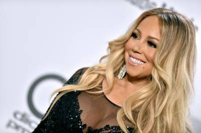 Mariah Carey Responds To ‘Not Approved’ Christmas Decoration - etcanada.com