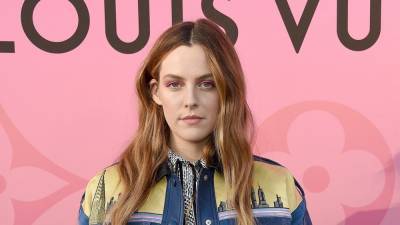 Riley Keough Says First Christmas Without Late Brother Benjamin Will Be 'Painful' - www.etonline.com