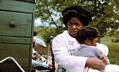 Oprah Winfrey Looks Back On Life-Changing Role In ‘The Color Purple’ On 35th Anniversary Of Film’s Premiere - etcanada.com