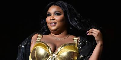 Lizzo Surprises Her Mother With a Car for Christmas! - www.justjared.com