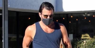Zachary Quinto Looks Fit in Tank Shirt While Out & About - www.justjared.com - USA - county Story