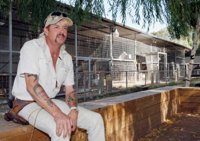 ‘Tiger King”s Joe Exotic Sues Justice Department In Attempt To Be Pardoned By Donald Trump - etcanada.com - USA