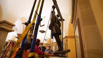 Virginia removes Robert E. Lee statue from US Capitol - www.foxnews.com - USA - Virginia - George - Washington, county George