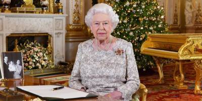 The Queen's Christmas Speech Will "Evoke a War-Time Spirit" and Try to Raise Morale This Year - www.marieclaire.com - Britain
