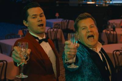 Andrew Rannells goes ‘back and forth’ on straight actors playing gay roles - www.metroweekly.com - Indiana