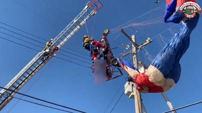 Paragliding Santa in California rescued after getting entangled in power lines - www.foxnews.com - California - city Sacramento