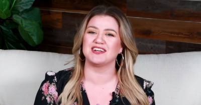 Kelly Clarkson Gives Her Best Advice for Handling Tough Conversations During the Holidays Amid Divorce - www.usmagazine.com