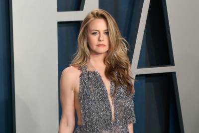 Celeb Alicia Silverstone’s Son Is Anything But Clueless In The Kitchen - www.hollywood.com - New York