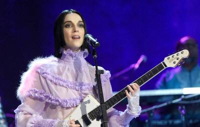Watch St. Vincent cover The Beatles’ ‘Martha My Dear’ - www.nme.com - USA