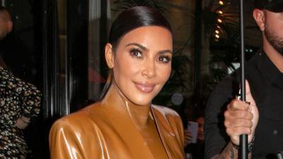 Kim Kardashian Sends $500 to 1,000 Fans on Twitter Ahead of the Holidays - www.etonline.com