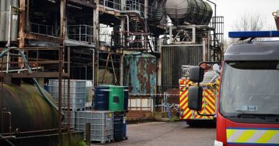 Huge 'chemical explosion' at industrial site leaves man in hospital with serious burns - www.manchestereveningnews.co.uk