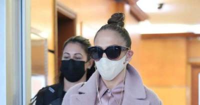 Jennifer Lopez Wore Going-Out PJs With 2020’s Most Useful Accessory - www.msn.com - Beverly Hills