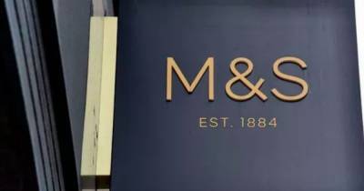 M&S extends Christmas refunds and introduces new way of paying so customers can avoid long queues - www.dailyrecord.co.uk - Britain