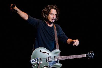 Chris Cornell Covers John Lennon’s ‘Watching The Wheels’ In Moving Video - etcanada.com