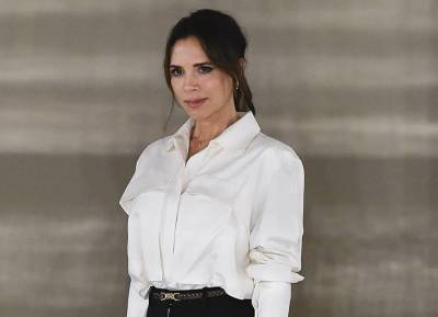Victoria Beckham takes jab at Spice Girls when asked which Christmas carol she’d sing - evoke.ie
