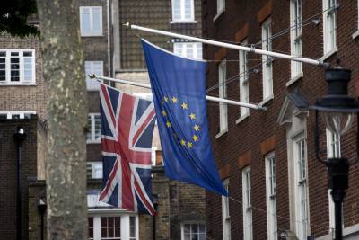 UK & EU Nearing Eleventh Hour Brexit Deal - deadline.com - Britain - Eu - city Brussels