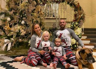 Christmas joy for Conor McGregor and Dee Devlin as they are expecting their third child - evoke.ie