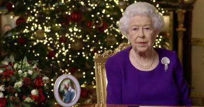 The Queen delivers Christmas speech praising the 'indomitable spirit' of our country this year - www.dailyrecord.co.uk