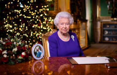 Queen Elizabeth Assures The Public ‘You Are Not Alone’ In Annual Christmas Message - etcanada.com