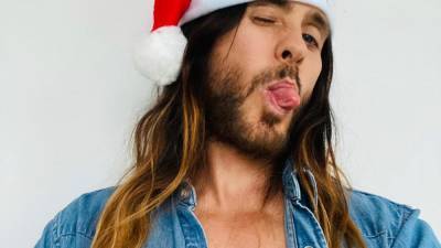 Jared Leto Flashes a Little Bit of Skin on His 49th Birthday! - www.justjared.com - Santa