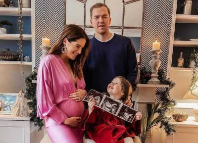 Baby joy! Binky Felstead announces pregnancy after miscarriage heartbreak - evoke.ie - India - Chelsea