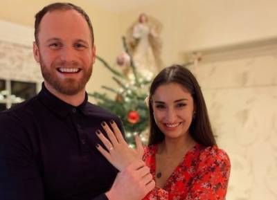 Mayo GAA star Rob Hennelly proposes to longterm girlfriend Orla O’Brien - evoke.ie
