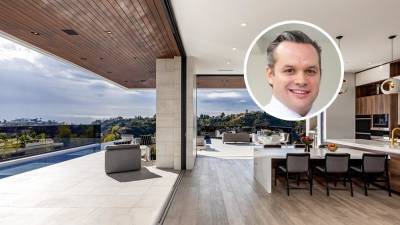 GenesisCare’s Dan Collins Pays $15.4 Million for Striking Bel Air Mansion - variety.com - Australia