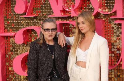 Billie Lourd Pays Tribute To Mom Carrie Fisher On Anniversary Of Her Death - etcanada.com
