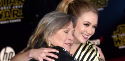 Billie Lourd Honors Late Mom Carrie Fisher Four Years After Her Passing - www.justjared.com - USA - county Story