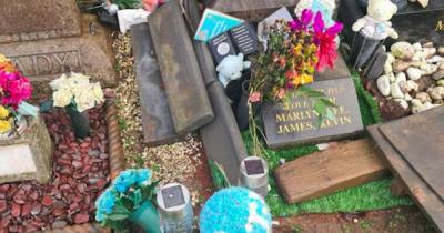 Coatbridge mum slams cemetery workers for "desecrating" her stillborn son's grave just before Christmas - www.dailyrecord.co.uk
