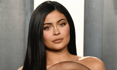 Kylie Jenner delights fans with pregnancy photo of baby bump - hellomagazine.com