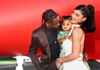 Kylie Jenner Shares Video Of The Adorable ‘Cinderella’ Carriage That Travis Scott Bought Their Daughter Stormi For Christmas - etcanada.com